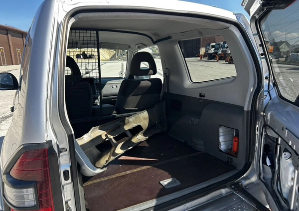 Mitsubishi Pajero cena 16600 przebieg: 215000, rok produkcji 2000 z Złoty Stok małe 92